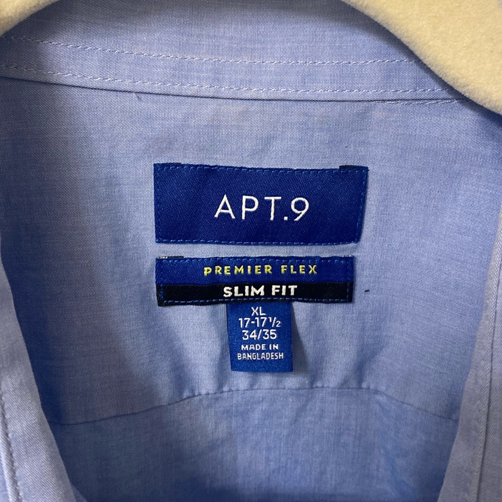 APT.9 Dress Shirt